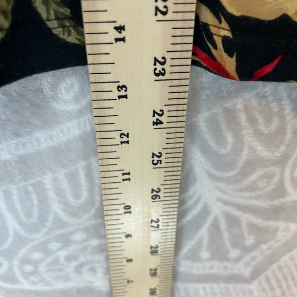 JM COLLECTION BLACK FLORAL SEQUIN/BEADED TOP 3/4 SLEEVE TOO CUTE EUC - Picture 10 of 11